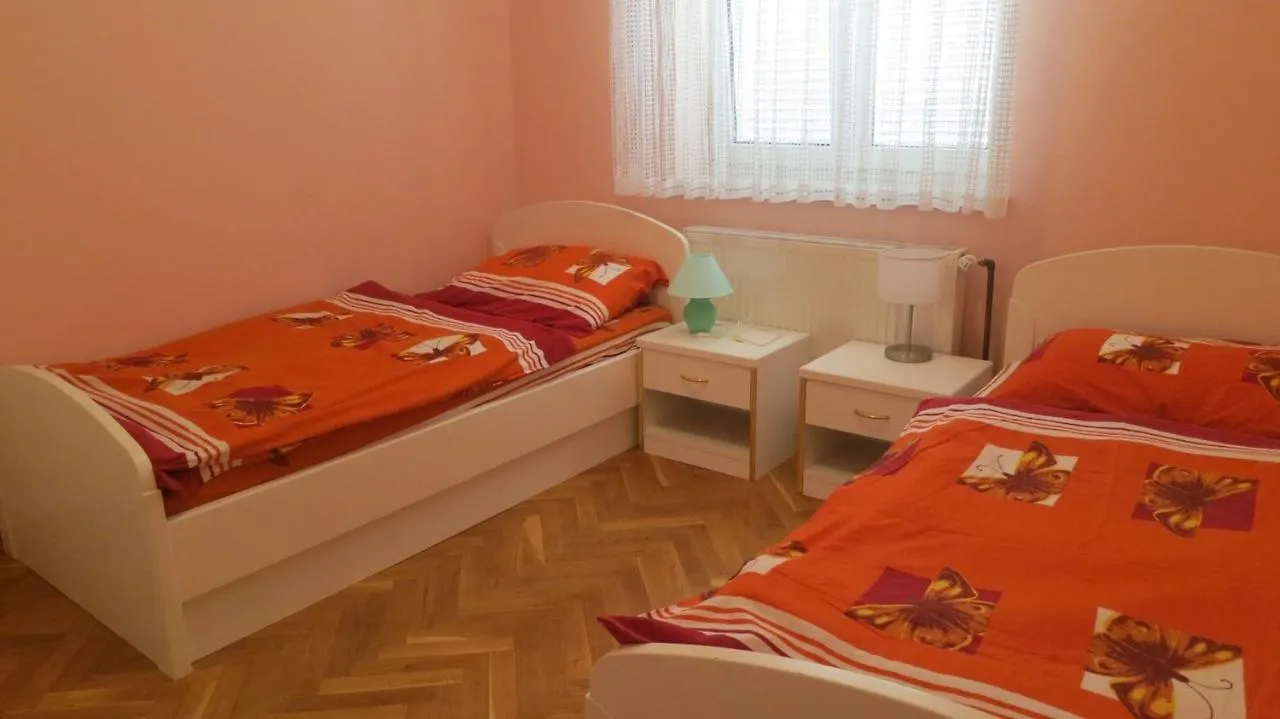 Apartments Lily Malinska